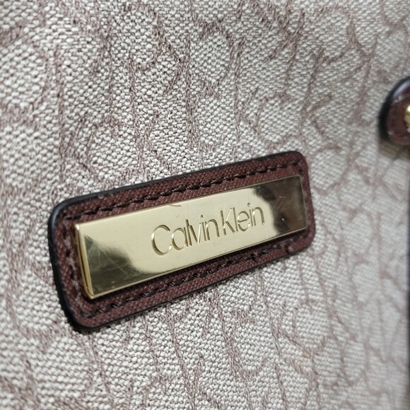 Calvin Klein Logo Jacquard Tote Bag • Brown • Gold Hardware - Picture 2 of 16